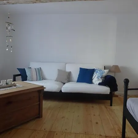 Modernes Und Gemuetliches Mit Innenhof بيت للعطل *